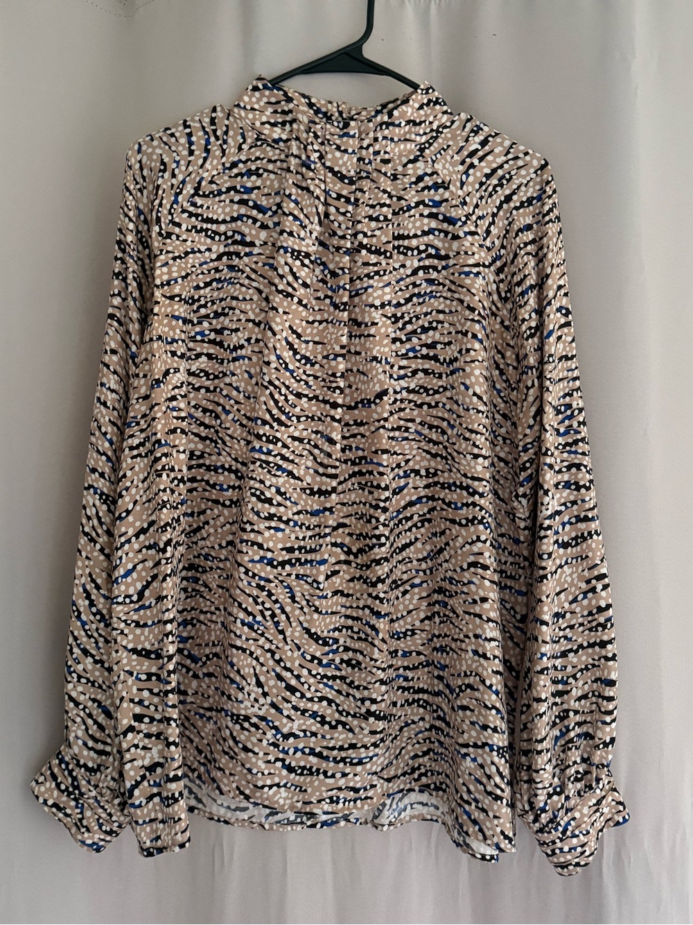 Hunter Bell New York 100% Silk Abstract Print Blouse | Size Medium